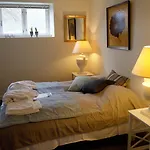 Ny Kirstineberg Gods B&B
