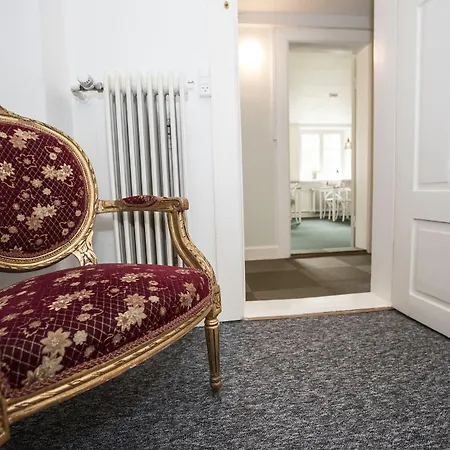 Ny Kirstineberg Gods * Nykøbing Falster