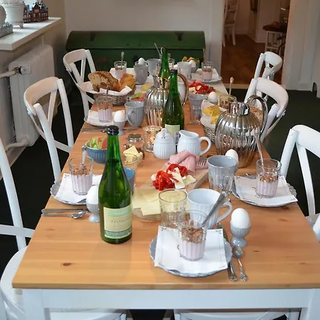 Ny Kirstineberg Gods فندق مبيت وإفطار Nykøbing Falster