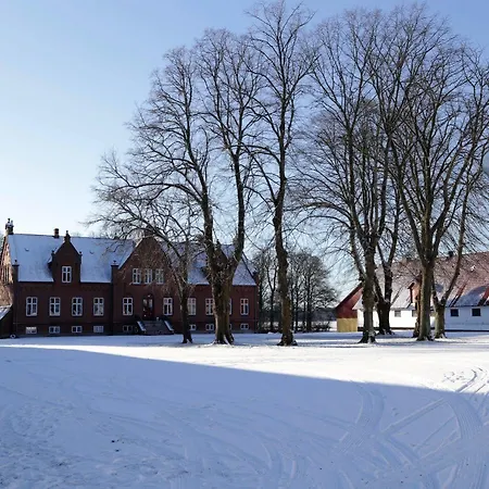 Ny Kirstineberg Gods فندق مبيت وإفطار Nykøbing Falster